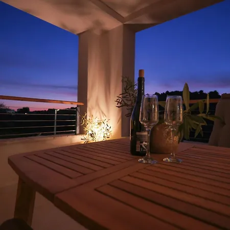 Lojena - New Exeptional For 2 穆泰尔岛