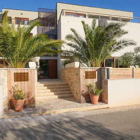 Lojena - New Exeptional For 2